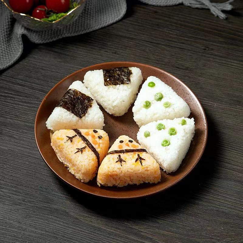 แม่พิมพ์ข้าวปั้นซูชิ 6 in 1 รู - Sushi Making Kit บทวิจารณ์และราคา